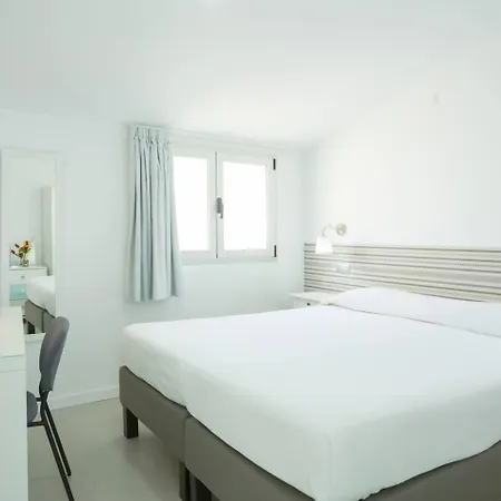 Numancia 1, 4a/ático5a Apartamento *